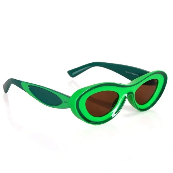 Two Toned Green Color Block Round Eye Sunglasses - Picture 2 of 2
